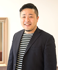 村山 靖之